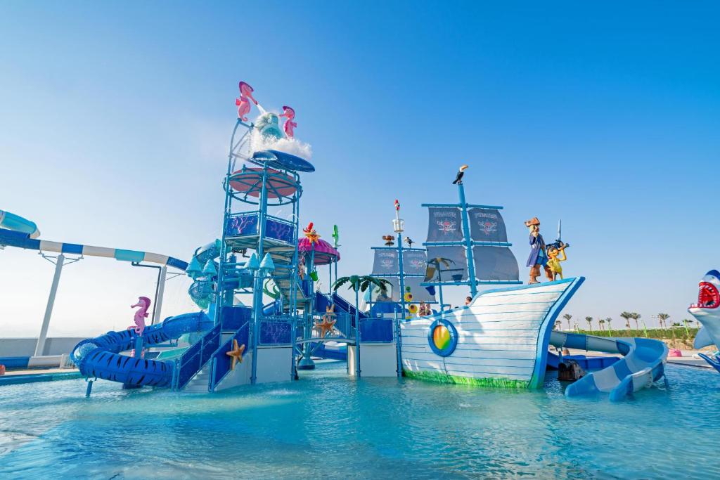 MOVENPICK WATERPARK RESORT & SPA SOMA BAY